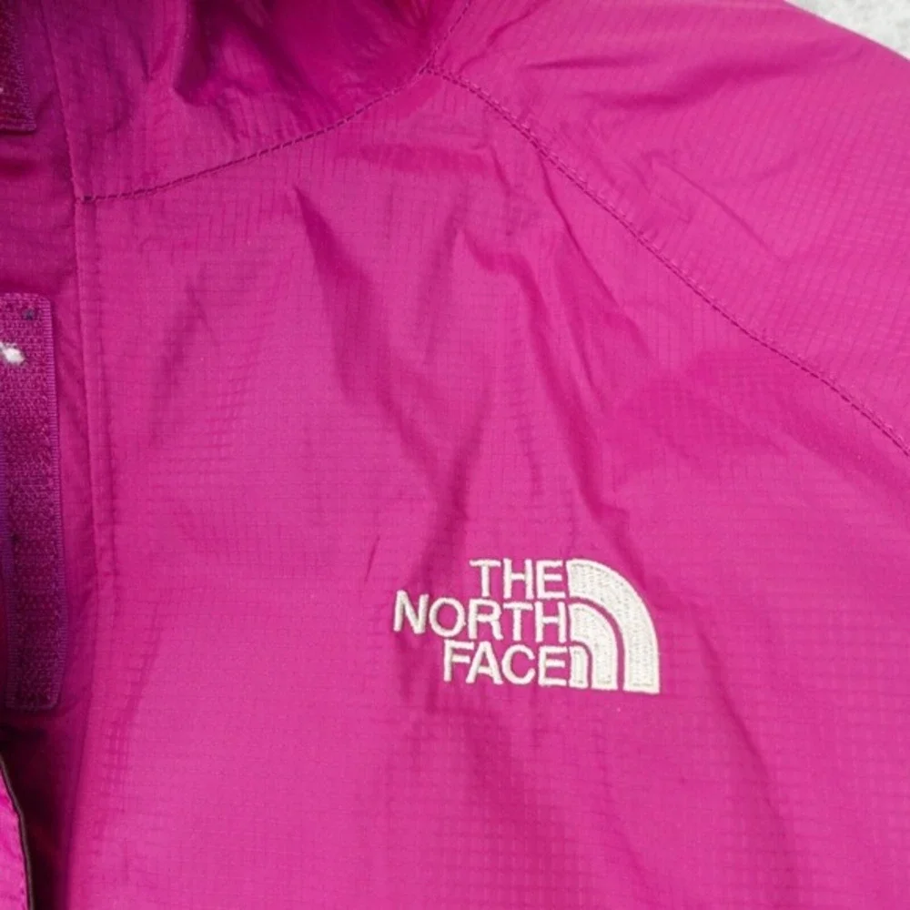 The North Face Venture Rain Jacket Women S Purple Hyvent 2.5L Hoodie Sealed Seam